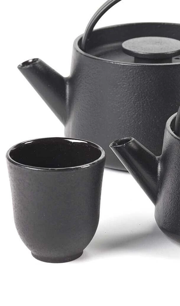 Serax INKU by Sergio Herman kop 150 ml gietijzer zwart Serax INKU By Sergio Herman Kop 150 Ml Gietijzer Zwart -Serax b6820003s2 1