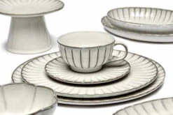 Serax INKU By Sergio Herman Taartplateau S ø 15 Cm H 9 Cm Aardewerk Wit 2 Serax INKU By Sergio Herman Taartplateau S ø 15 Cm H 9 Cm Aardewerk Wit -Serax productdetail shopthelook inkutableware wit